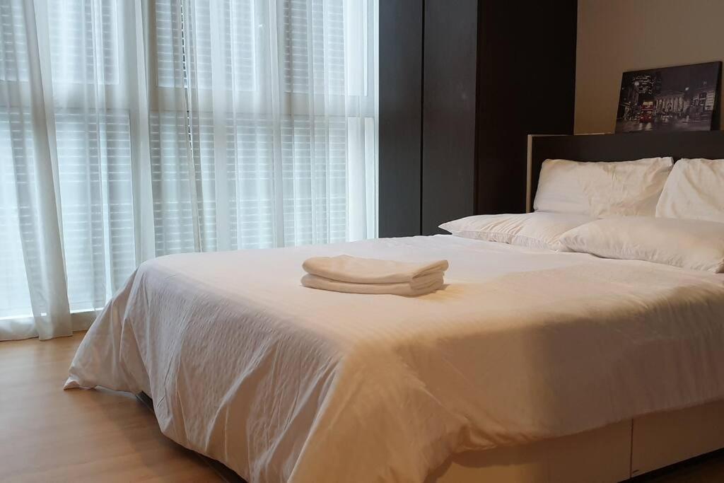 Klcc Petronas Twin Tower 2bedroom 2bath